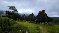 柯利姆途火山湖生態飯店