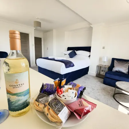 Sea View - 1 Bed Suite - Ocean Breeze - Port Eynon