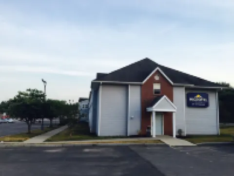 Microtel Inn & Suites by Wyndham Baldwinsville/Syracuse Hotels in Lysander