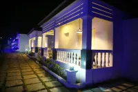 Varuna Inn Banquets & Resort Hotels in Nemmeli