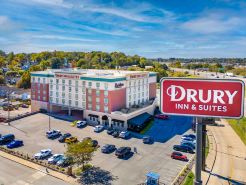 Drury Inn & Suites St. Louis Forest Park