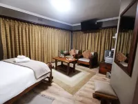 Indulgent Escape, Jet Bath, Stunning Views & Boma Firepit -Retreat from the City