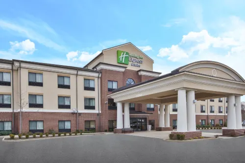 Holiday Inn Express & Suites WHEELING by IHG