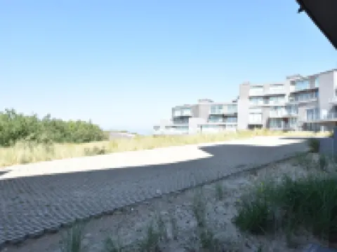 明亮的海濱家庭度假屋