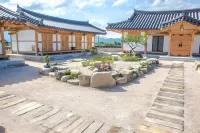 Gyeongju Wadamjung Hanok Pension