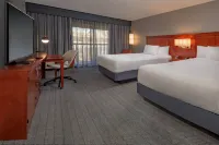 Courtyard Frederick Отели в г. Балленджер Крик