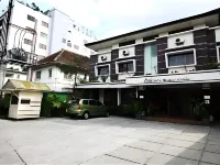Urbanview Hotel Sakura Bandung Hotels in Bandung Wetan