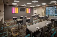 Residence Inn Dallas at the Canyon - موقف سيارات