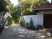 Yogyakarta Tropicana Villa