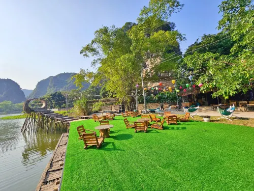 Quốc Khánh Bamboo Homestay - Hostel