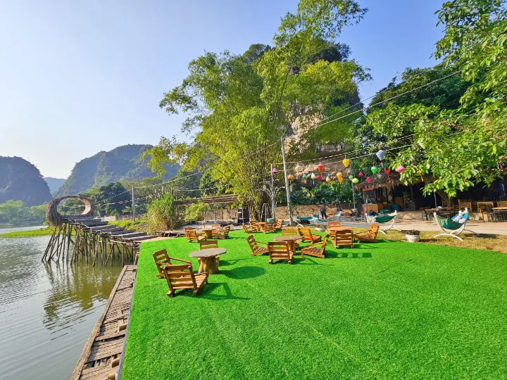 Quoc Khanh Bamboo Homestay