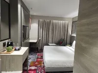 Crystal Inn Hotels in Agra