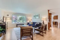 Entire home: Charming Home with Beautiful Yard