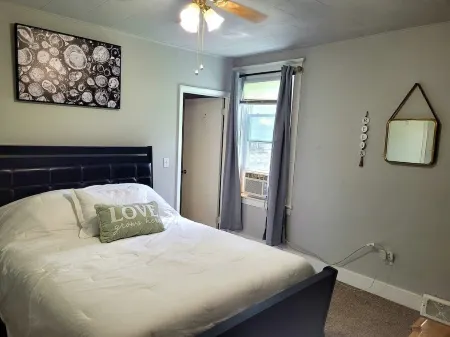 Emporium Hideaway - Peaceful apartment in the mountains of PA