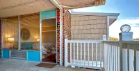 Bogue Shores Studio - Sound Front  Porch and Beach Access All-in-One!