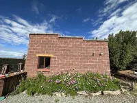 Steam Shower Hot Tub-Fabulous Views! In & Out Fireplaces-Free Wood-444+ reviews!