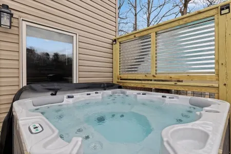 LakeLife Home Your own paradise.