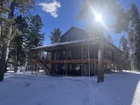 Modern Cabin w/ Hot Tub, Swings, Fire Pit, & Kayaks