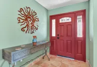 Stunning Palm Springs Hacienda. Private Pool, Hot Tub, Panoramic Views