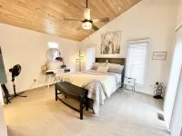 Black Bear Lodge: Cozy Cabin, NEW Noon Check-in