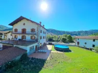 Luxury Rural House on the banks of the Bidasoa With everything to enjoy! Hôtels à : Sunbilla