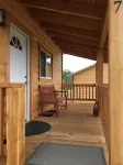 River Rest Luxury Cabin - The Ruby. Beautiful River and Mountain Views!!