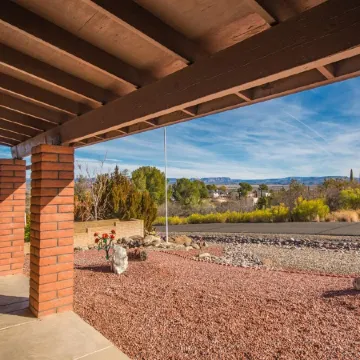 Mingus Mountain Vista: Views, Shopping, Relaxation. 20 Minutes to Sedona