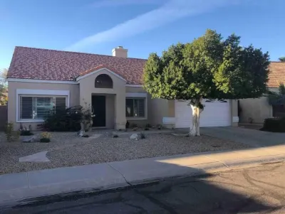 Quiet, Clean Home In South Phoenix/Ahwatukee Hotels in Ahwatukee Foothills