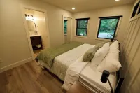 Valley Overlook, heart of Cuyahoga Valley National Park - Cabin for 4