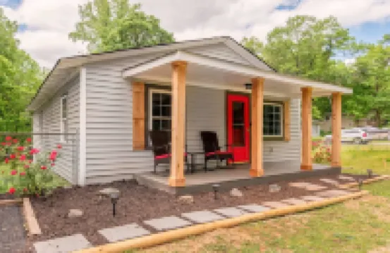 Riverside Cottage in Mt. Holly- Quiet & Comfy