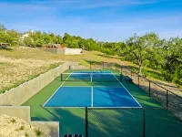 Skyline House: Heated Pool/Pickleball/Barn