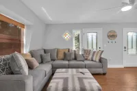 Unique A-Frame Heated pool & Firepit