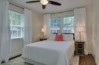 Delightful Mid-Century Modern Bungalow Hotels in North Augusta