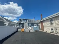 1.5 Blocks from Ocean Unit #1 Great Location 2 Bedroom Apartment