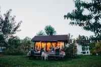 Gorgeous mountain views and private!