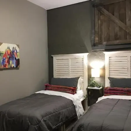 Best Downtown Location! Stablemasters Quarters is Awarded Winning! Come See why…