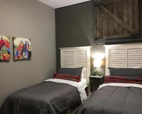 Best Downtown Location! Stablemasters Quarters is Awarded Winning! Come See why… Hotels in Madison