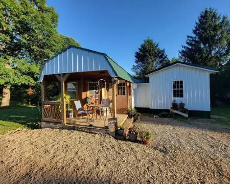 Newly transformed farm cottage off the beaten path! Hotels in Scioto County