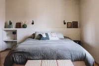 10 min walk from town center: large town house with small garden
