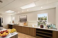 Residence Inn Scranton - breakfast