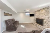 Retro Haven - mid-century modern styling - 4 bedrooms, 2.5 baths,