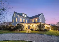 Luxury Newport Home on Upscale Indian Ave. Close to Downtown Newport & Beaches!