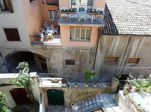Apartment LUISA in the Casa Corte in the heart of Malcesine