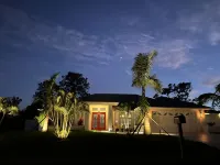 SunCoast Luxury Estates-New, Spacious,  Large Heated Pool, 10 min to the Beach Hotels in South Venice