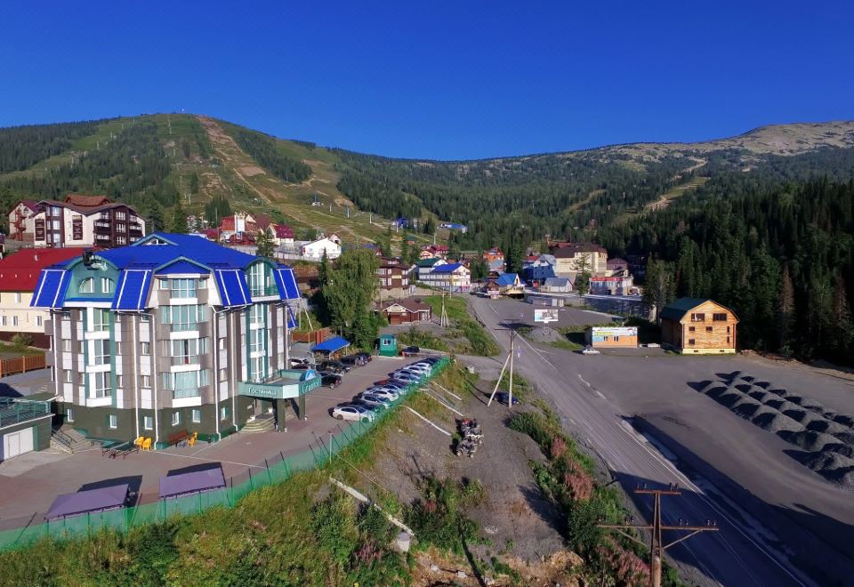 hotel overview picture