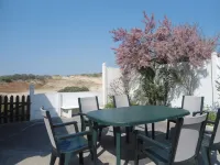 Beach holiday home in the sand dunes. Hotels in Merlimont