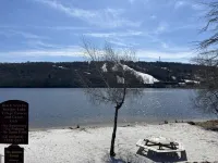 Lakefront on Boulder Lake with beach access and beautiful views, relax & enjoy!