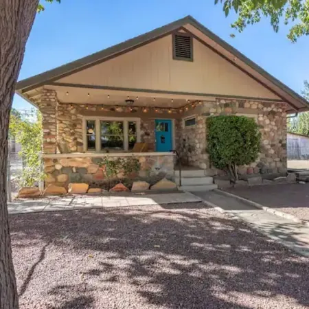 Historic Stone Cottage near Sedona/Jerome