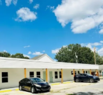 1 BR Fully Handicap Accessible