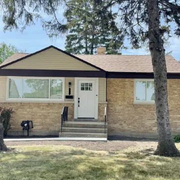 Freshly Remodeled Cozy Home